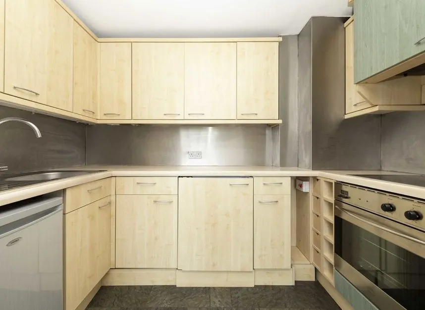 Gray's Inn Road, Bloomsbury, WC1X, photo 3