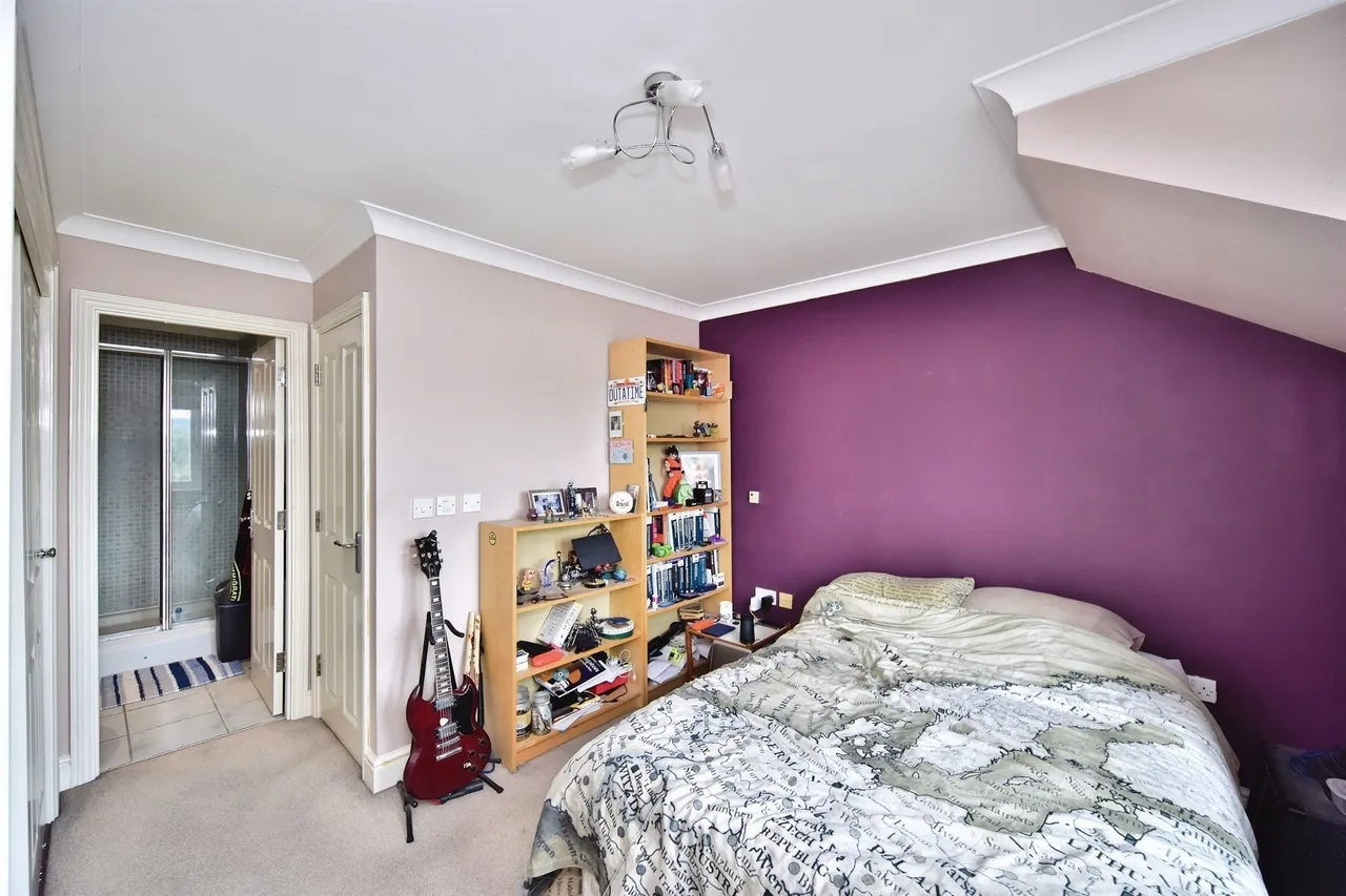 The Lakes, Larkfield, Aylesford, photo 9