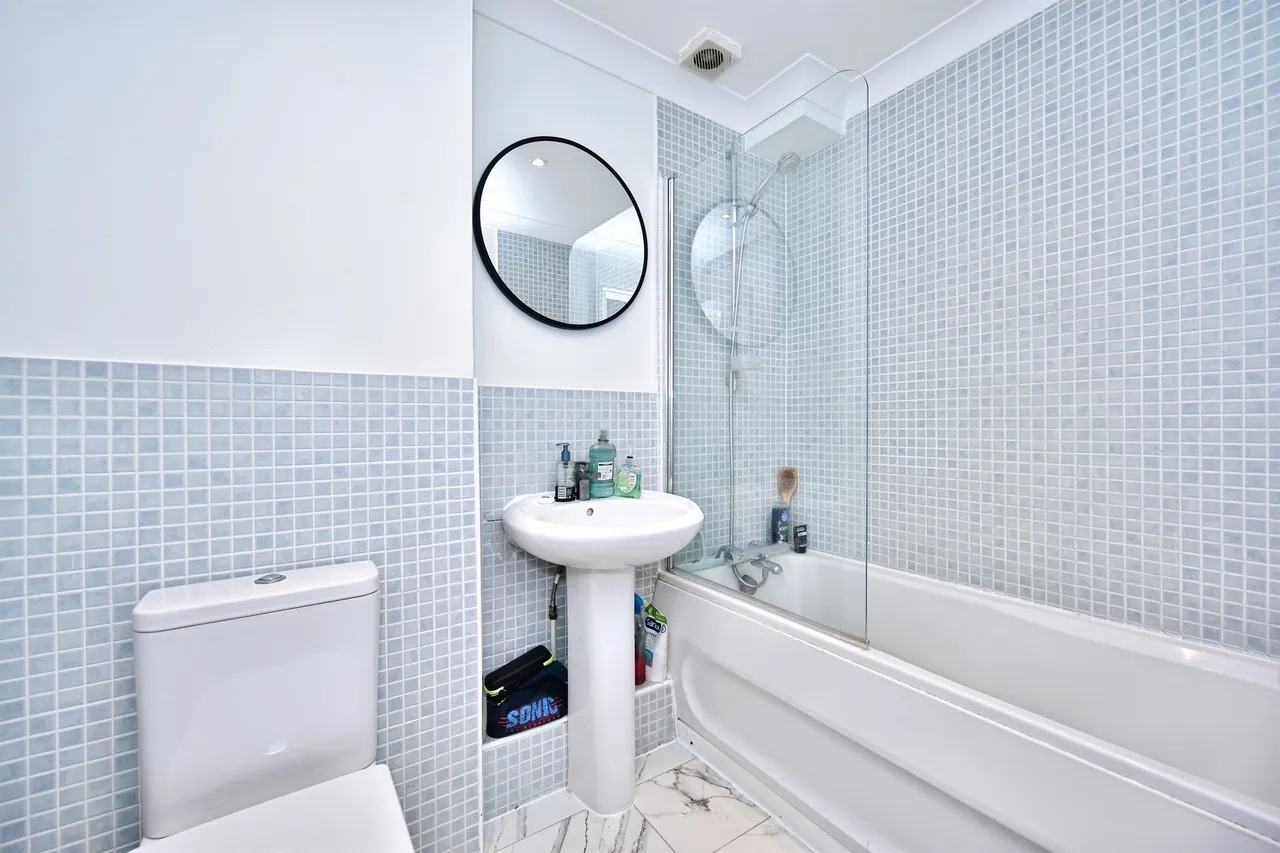 The Lakes, Larkfield, Aylesford, photo 7