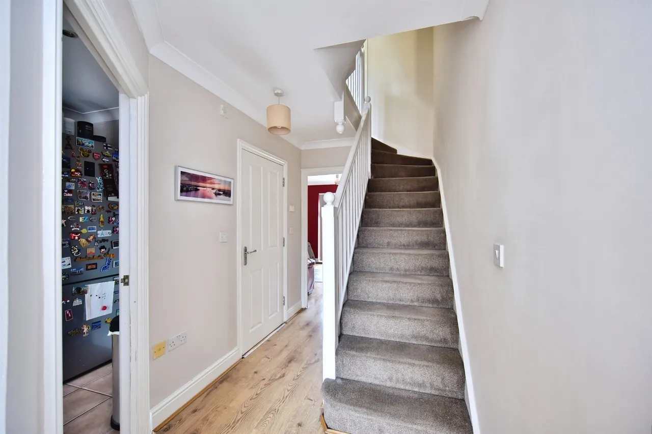 The Lakes, Larkfield, Aylesford, photo 2