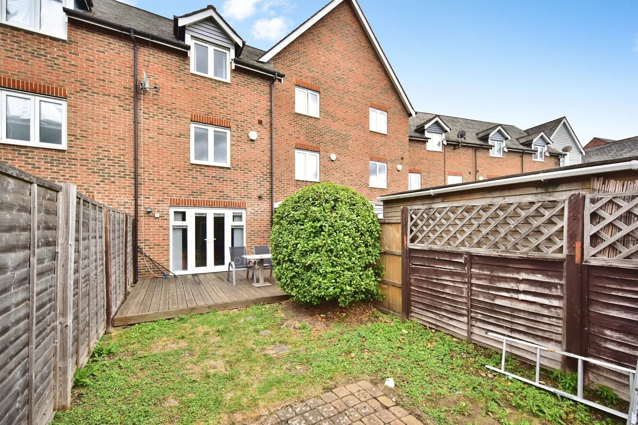 The Lakes, Larkfield, Aylesford, photo 12