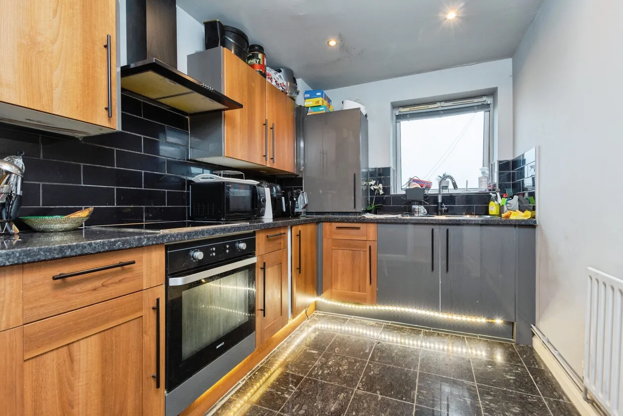 Crown Road, Sutton, SM1, photo 2