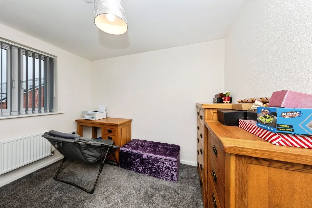Maes Frondeg, Carmarthen, SA31, photo 12