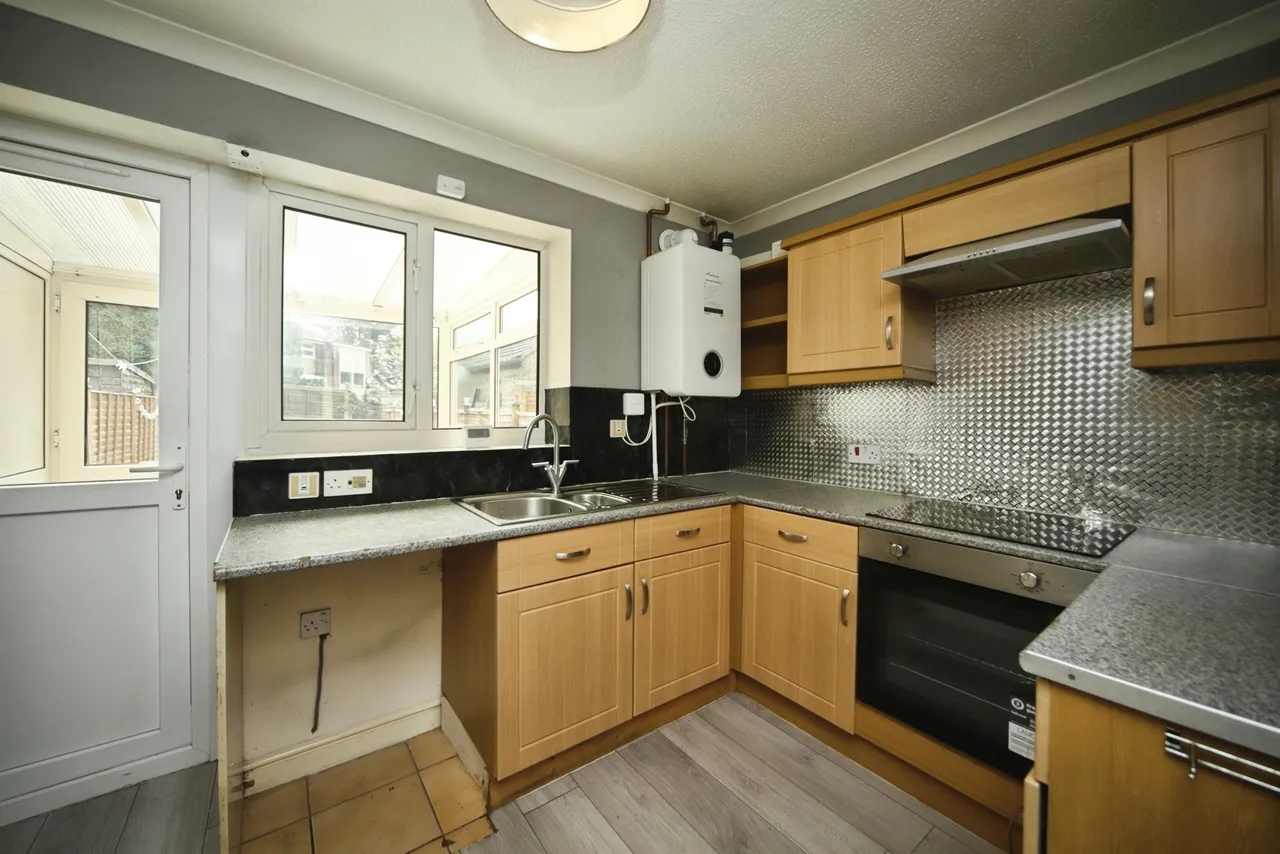St. Margarets Court, Taunton, photo 9