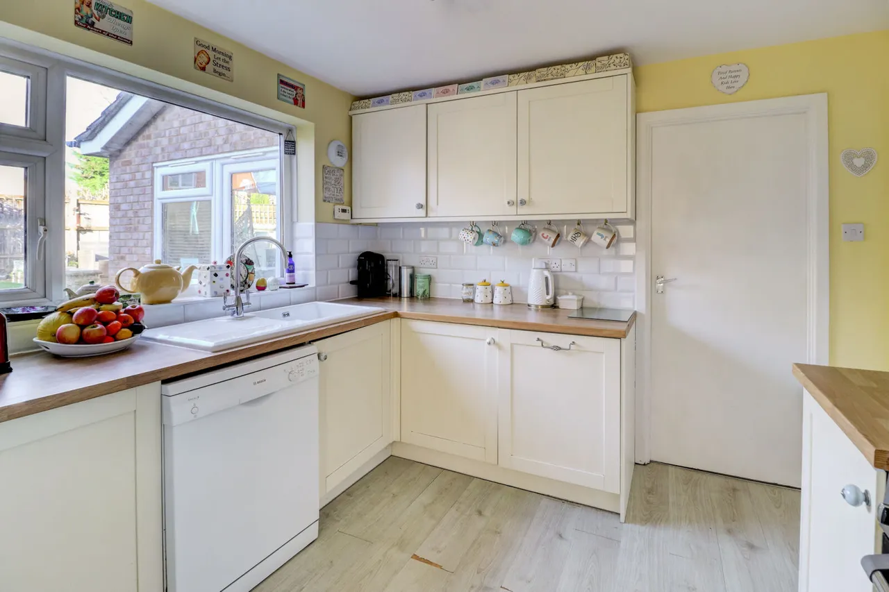 Wycombe Road, High Wycombe, HP15, photo 10
