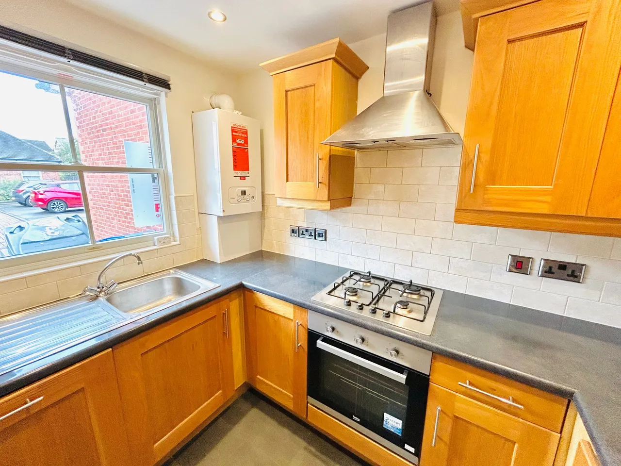 Laburnum Court, Lymm, photo 5
