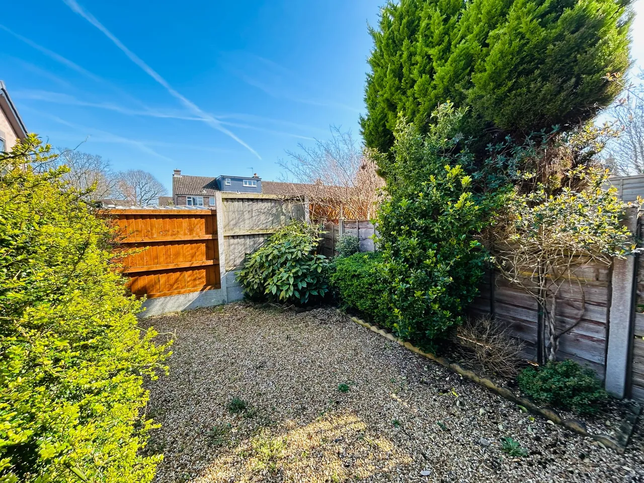 Laburnum Court, Lymm, photo 15