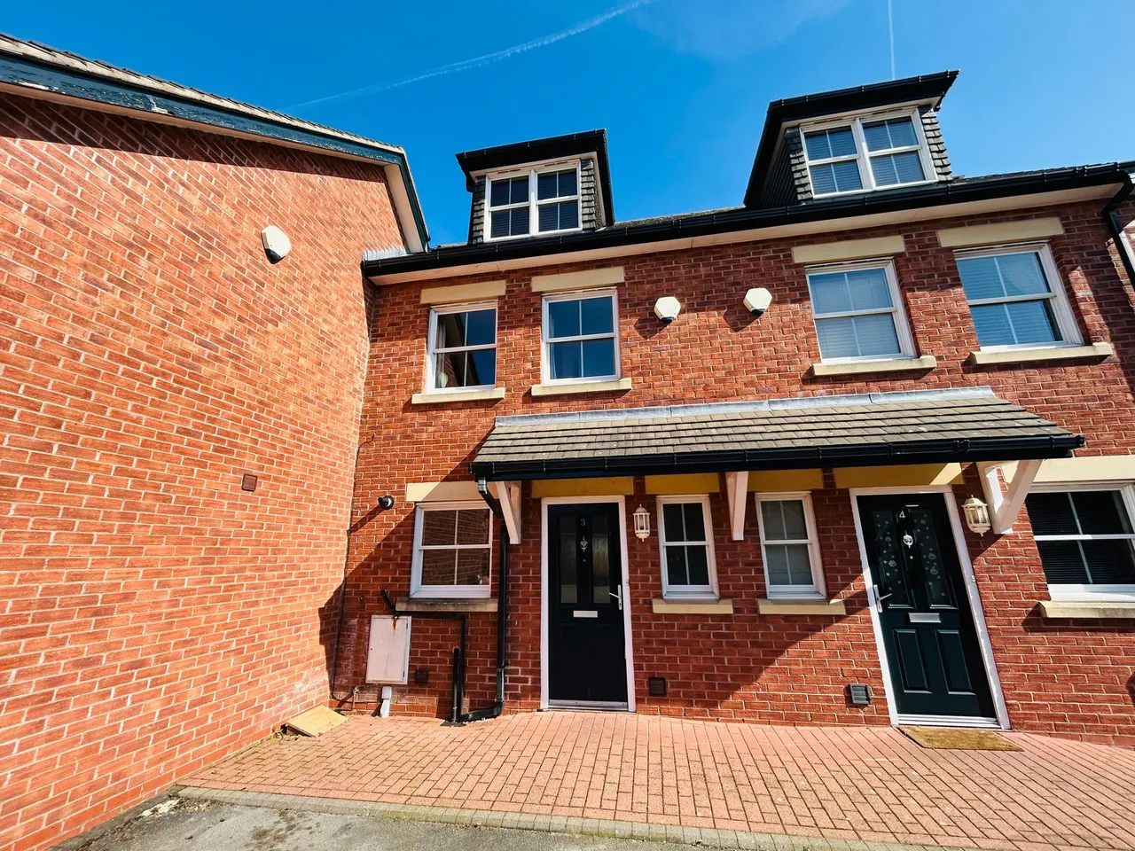 Laburnum Court, Lymm, photo 16