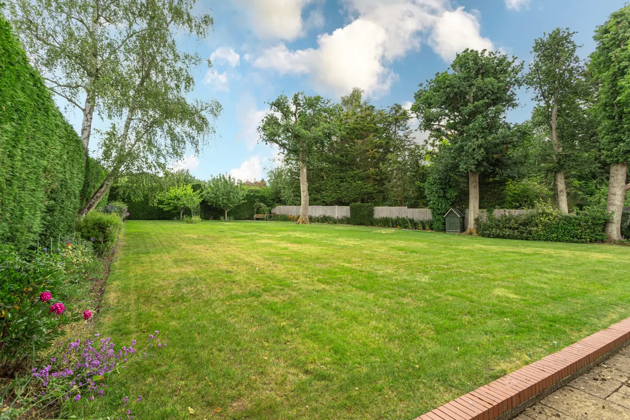 Alanbrooke Close, Hartley Wintney, Hook, RG27 8QY, photo 21