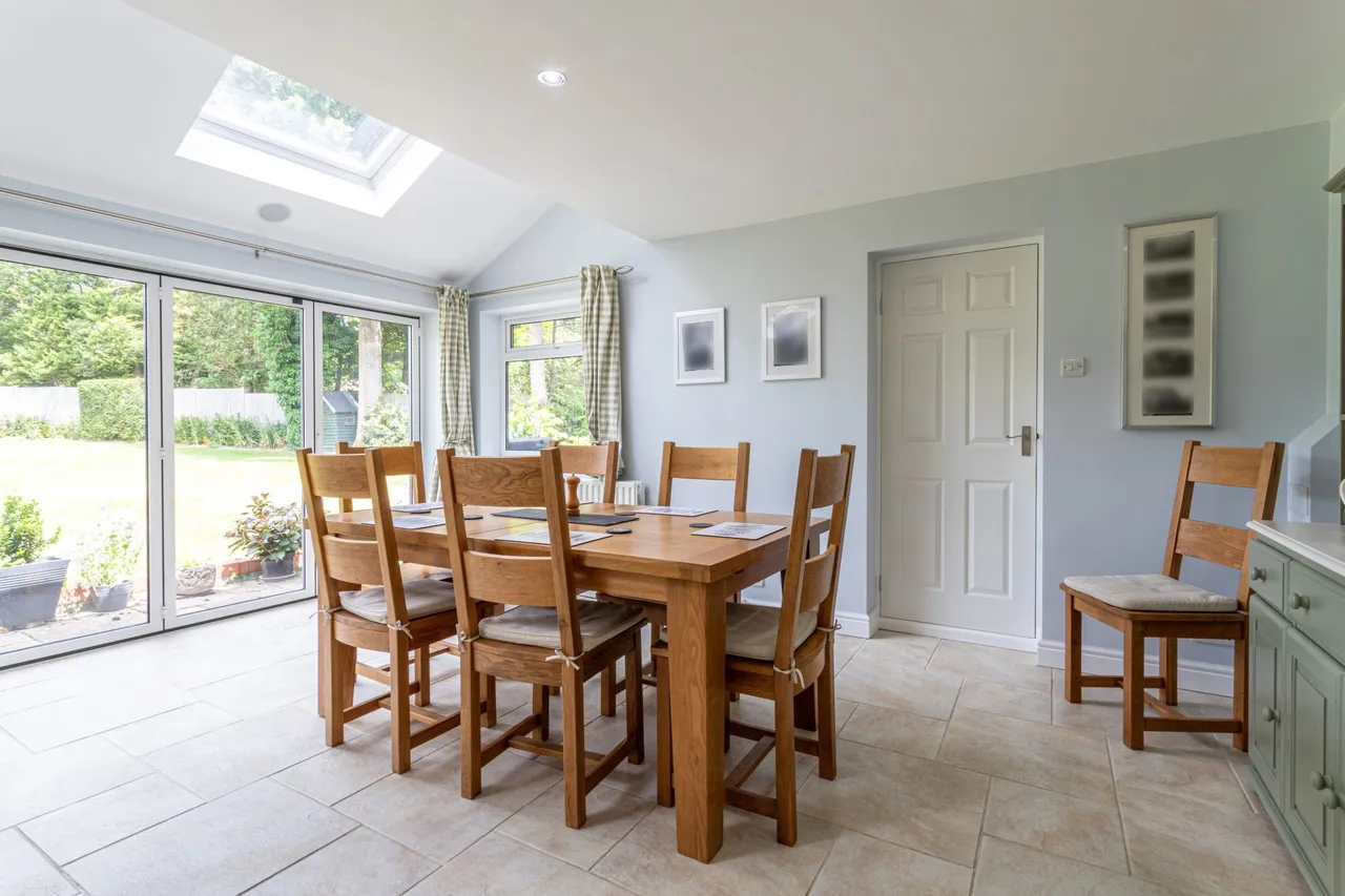 Alanbrooke Close, Hartley Wintney, Hook, RG27 8QY, photo 6