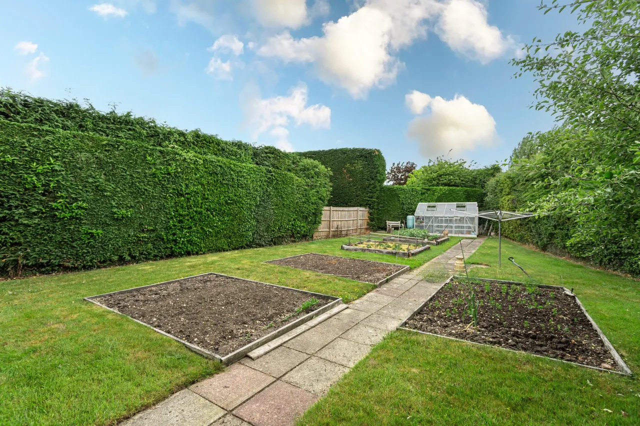 Alanbrooke Close, Hartley Wintney, Hook, RG27 8QY, photo 25