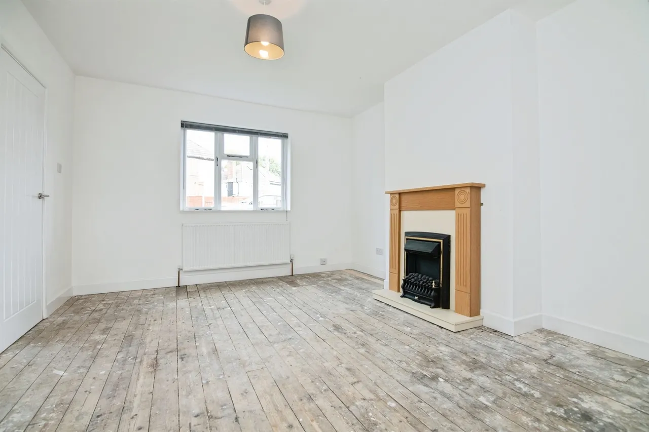 Laburnum Road, Dudley, photo 2