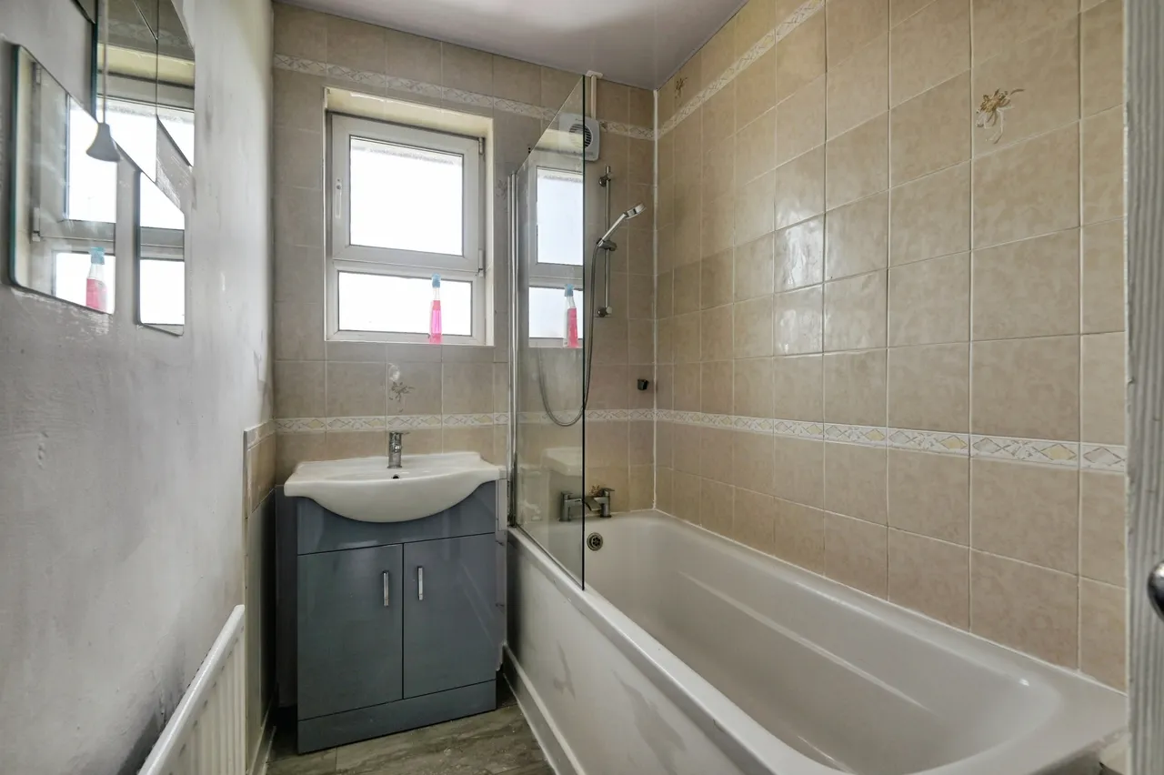 Fir Tree Grove, Sutton Coldfield, photo 4