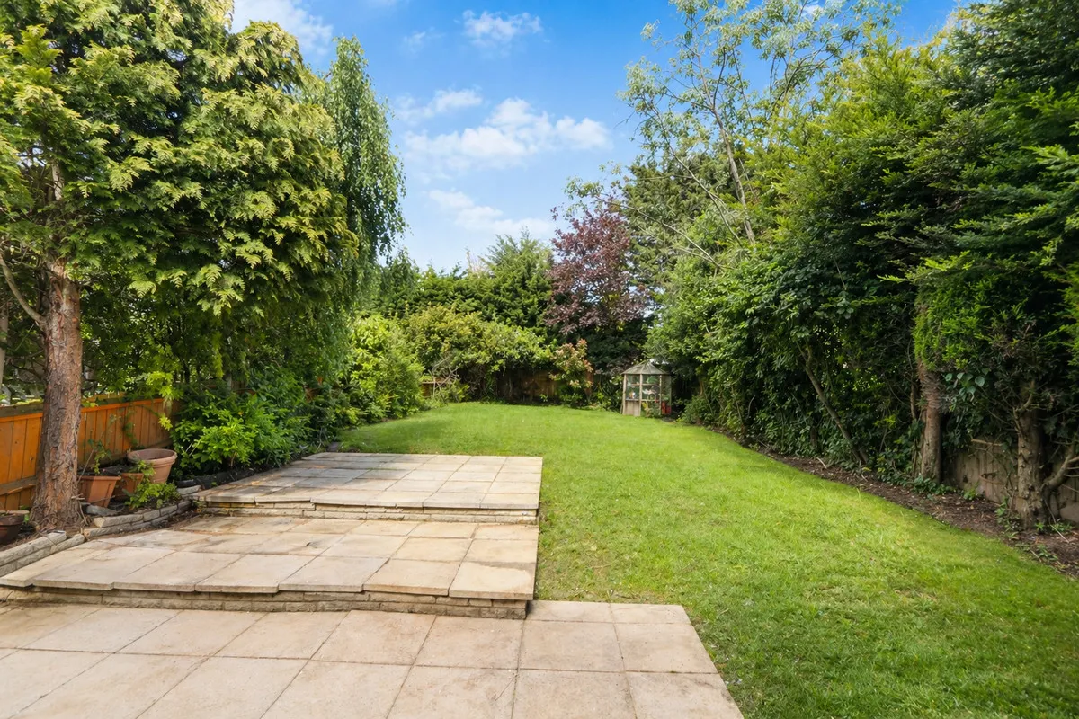 Kynance Close, Romford, RM3 7LB, photo 23