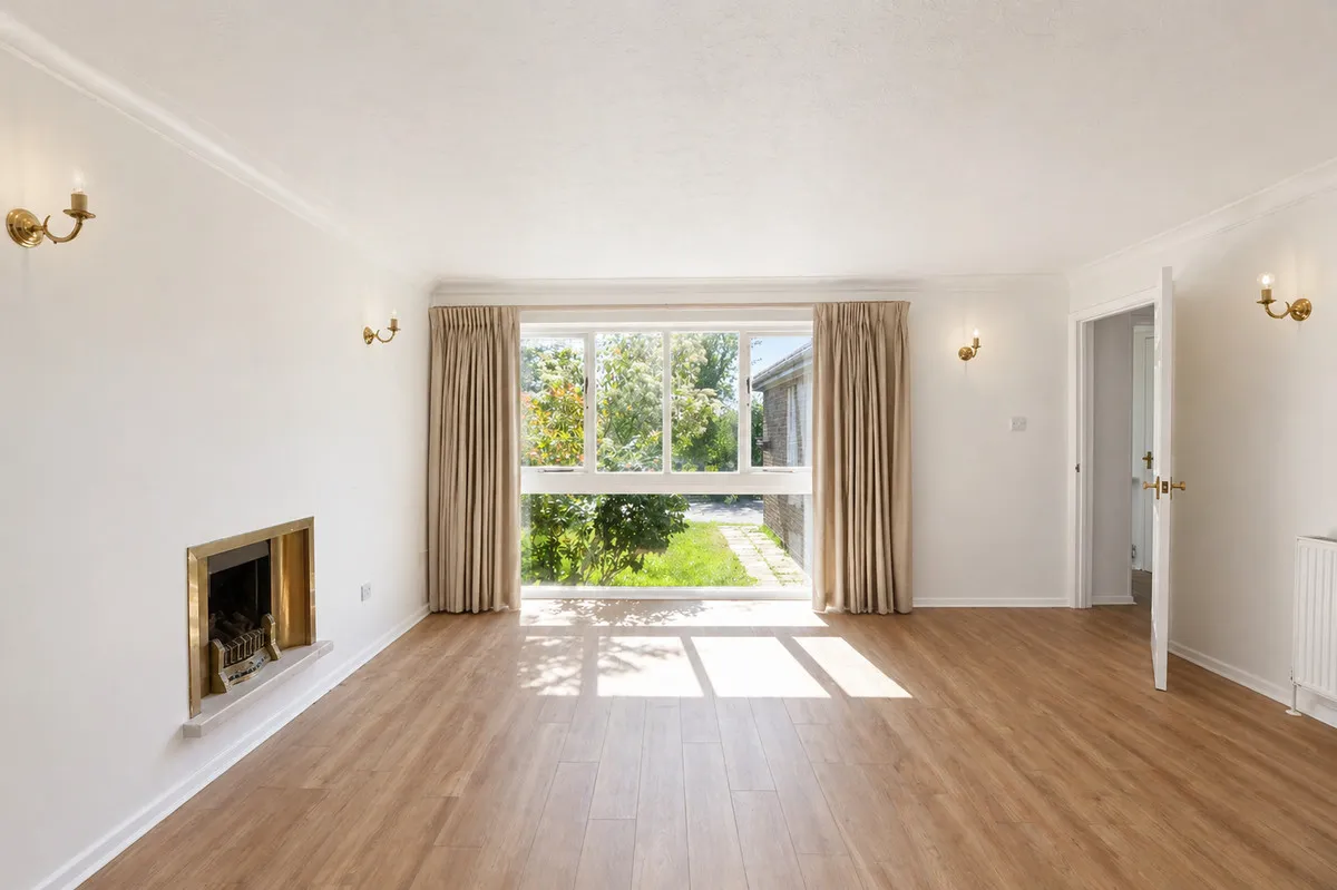 Kynance Close, Romford, RM3 7LB, photo 9