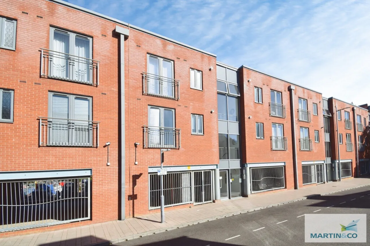 2 bed flat for sale, Diglis Dock Road, Worcester, WR5