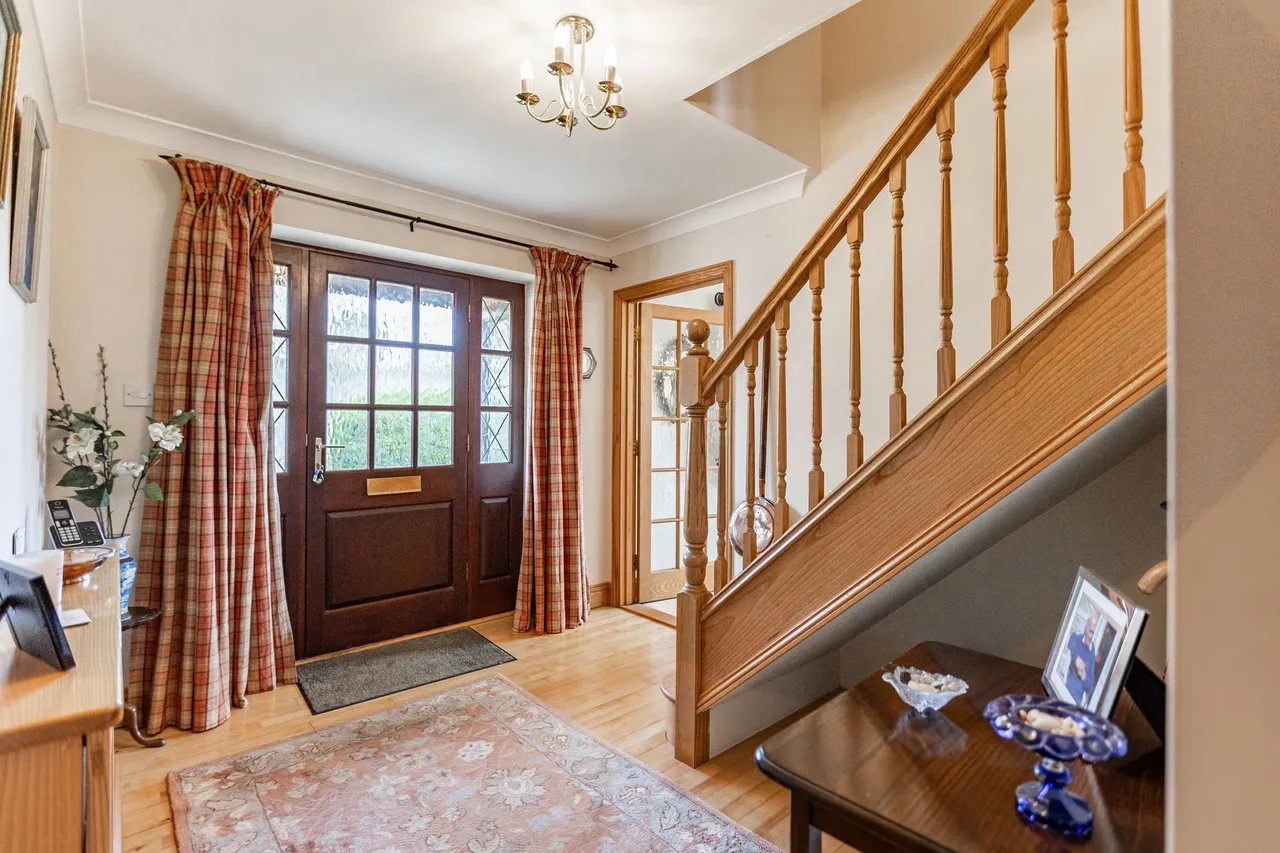 Substantial Detached Home in Sporle, photo 10