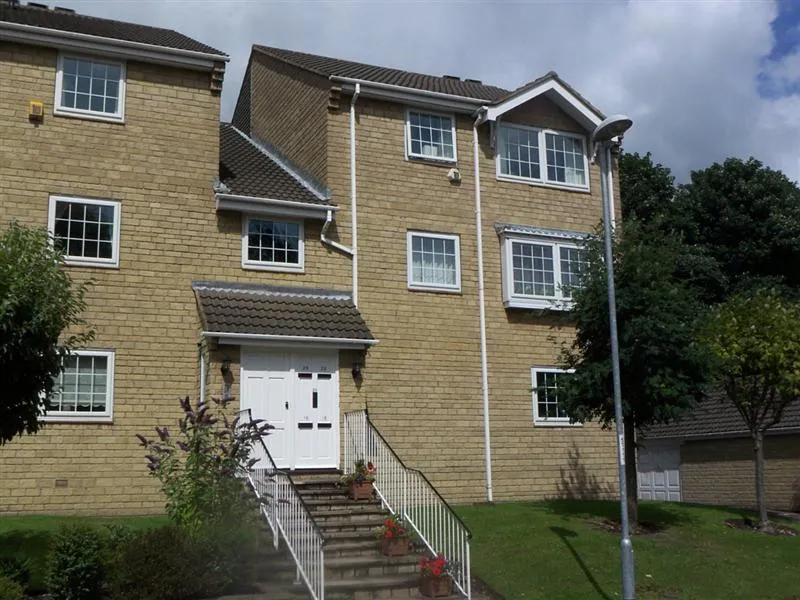 2 bed flat to rent, The Lane, Alwoodley, LS17