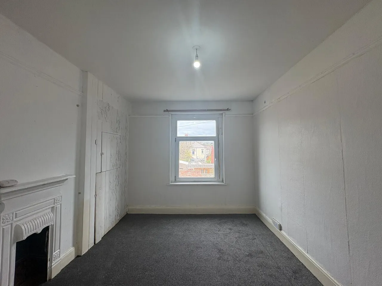 Corporation Road, NP19, photo 11