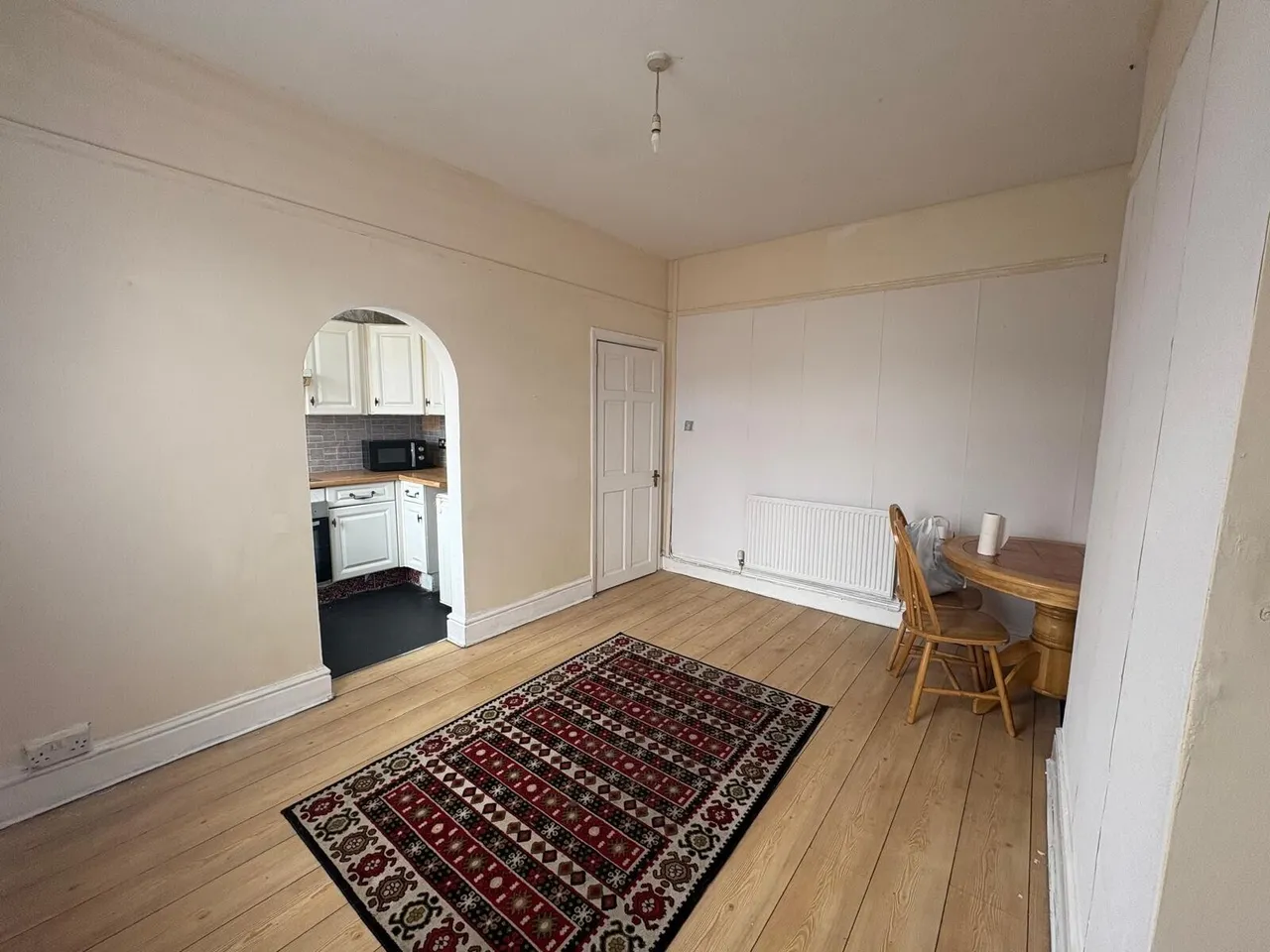 Corporation Road, NP19, photo 4