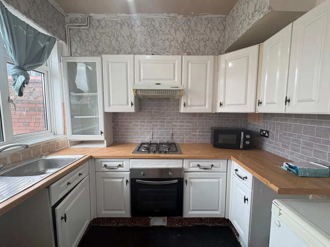 Corporation Road, NP19, photo 6