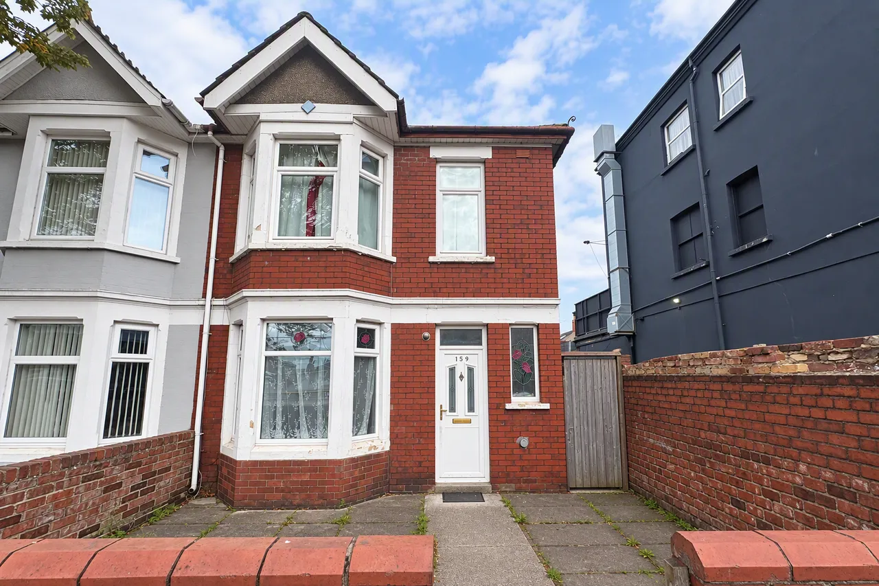3 bed house to rent, Corporation Road, NP19