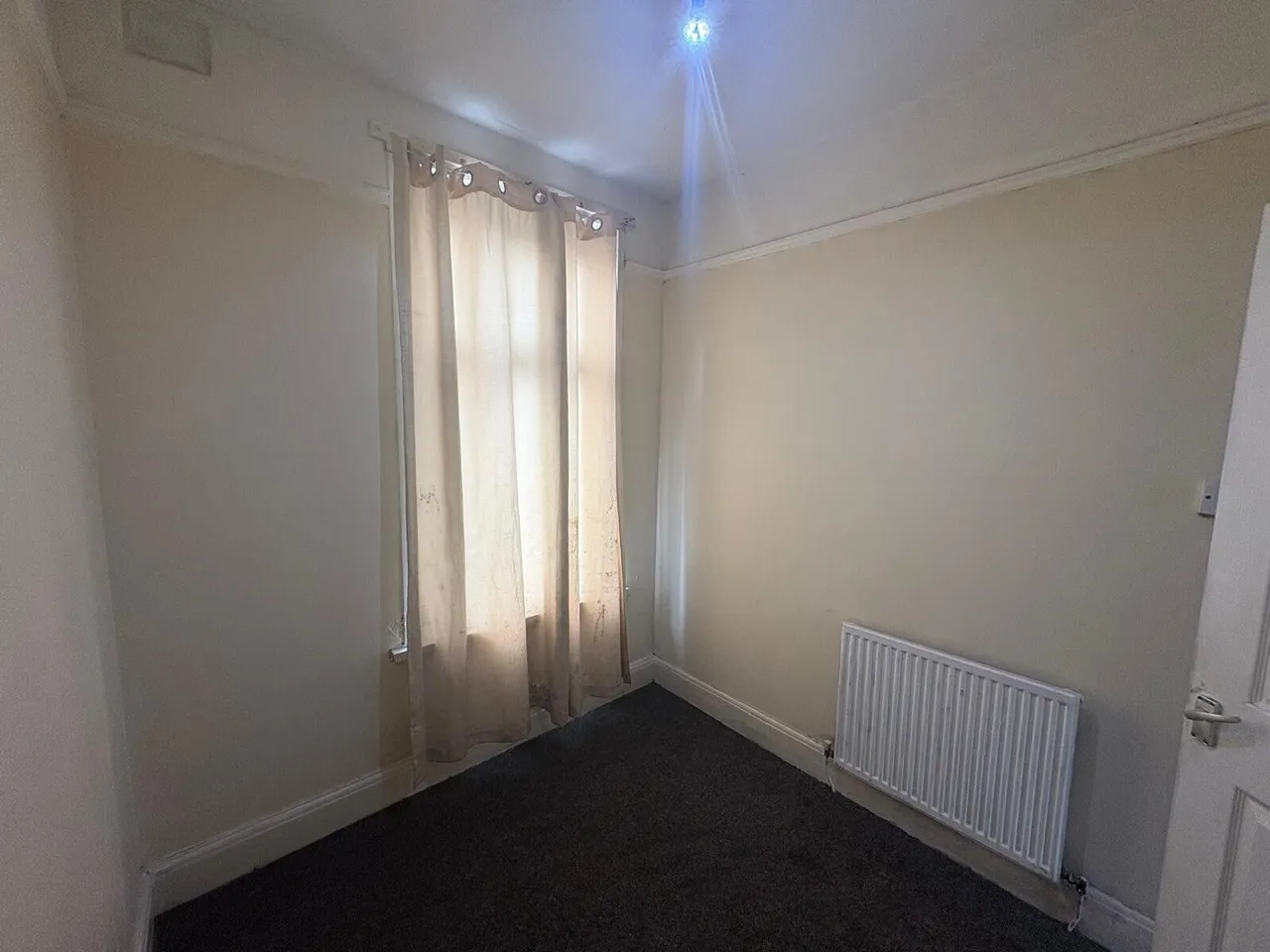 Corporation Road, NP19, photo 13