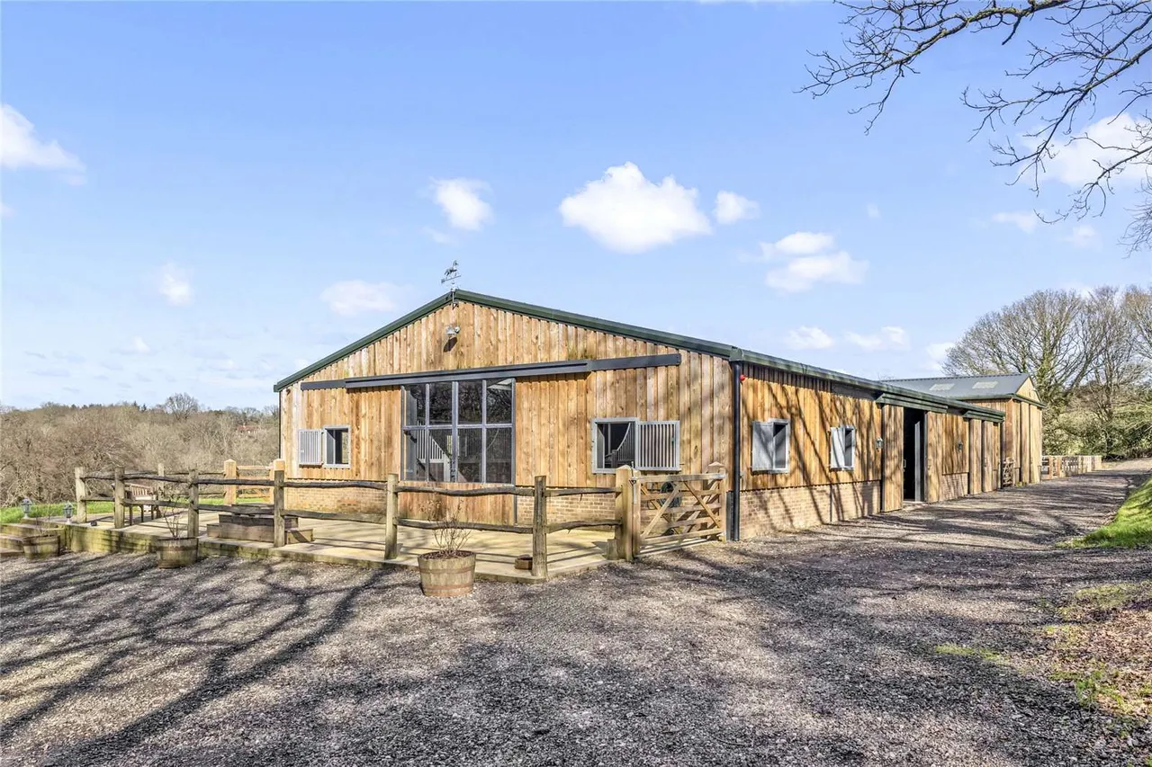 Nether Lane, Nutley, Uckfield, East Sussex, TN22 3LB, photo 2