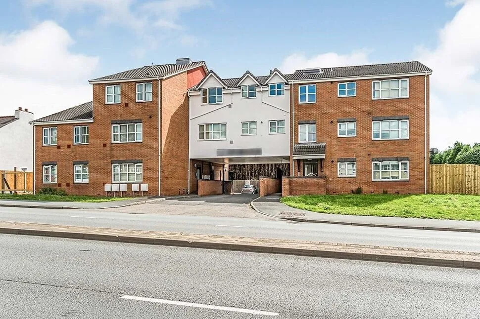 2 bed flat to rent, Thorns Road, Brierley Hill, DY5