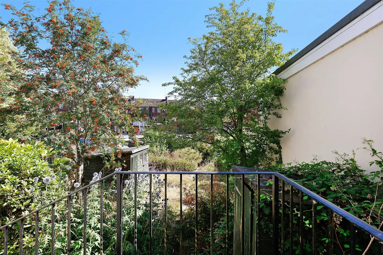 Johnsdale, Oxted, RH8, photo 16
