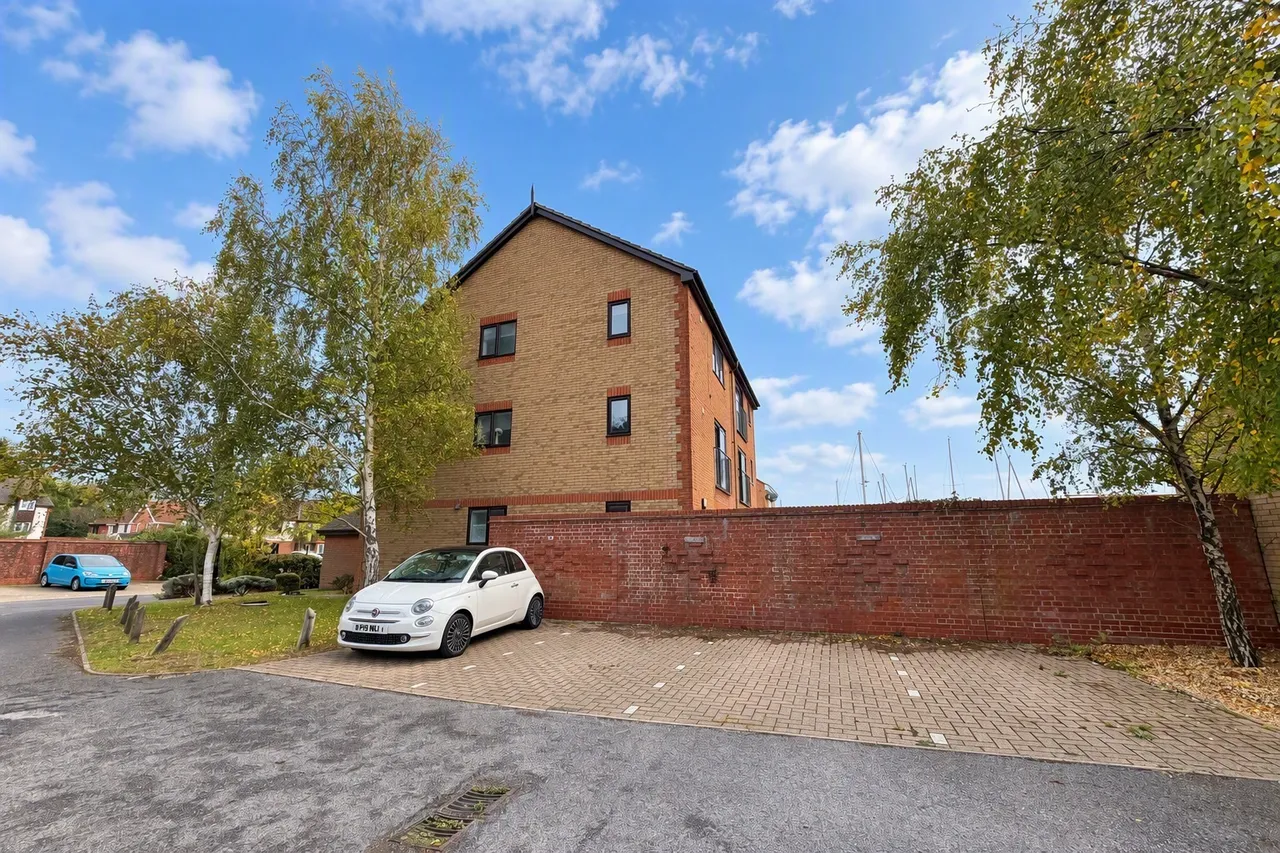 Dundonald Close, Waterside Park, SO19, photo 10