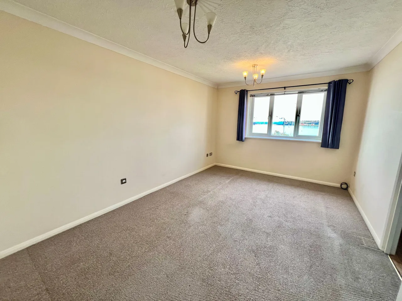 Dundonald Close, Waterside Park, SO19, photo 3