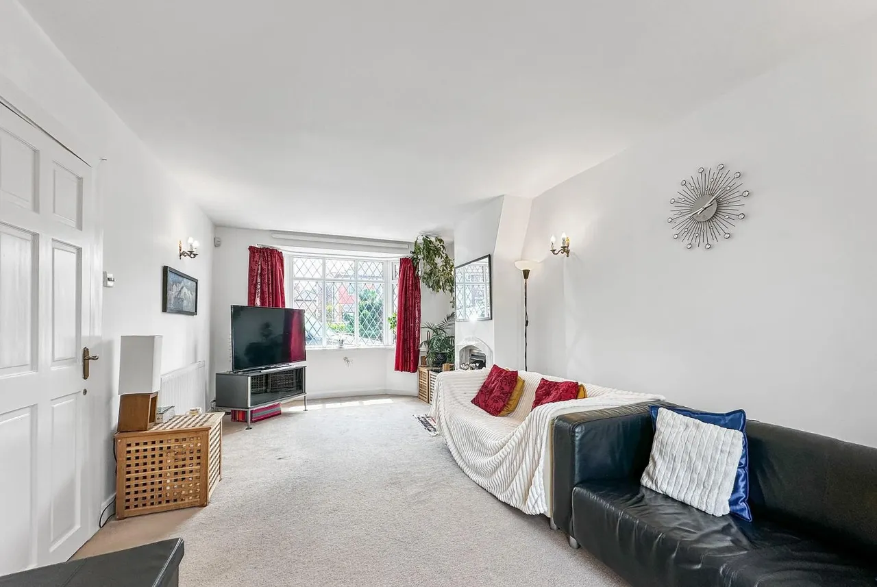 Clover Road, Timperley WA15 7NL, photo 21