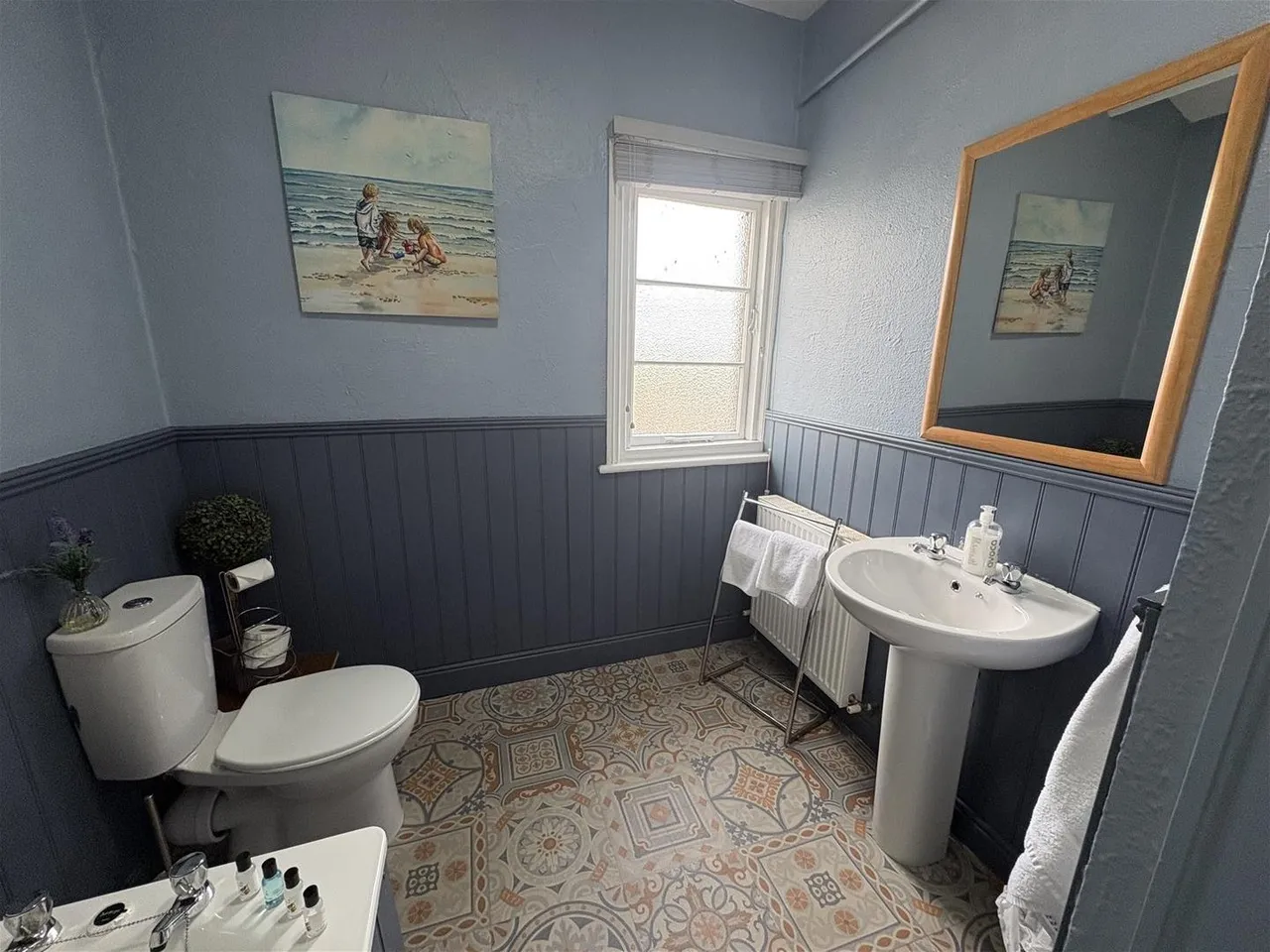 Albion Crecsent, Scarborough YO11 2LL, photo 9