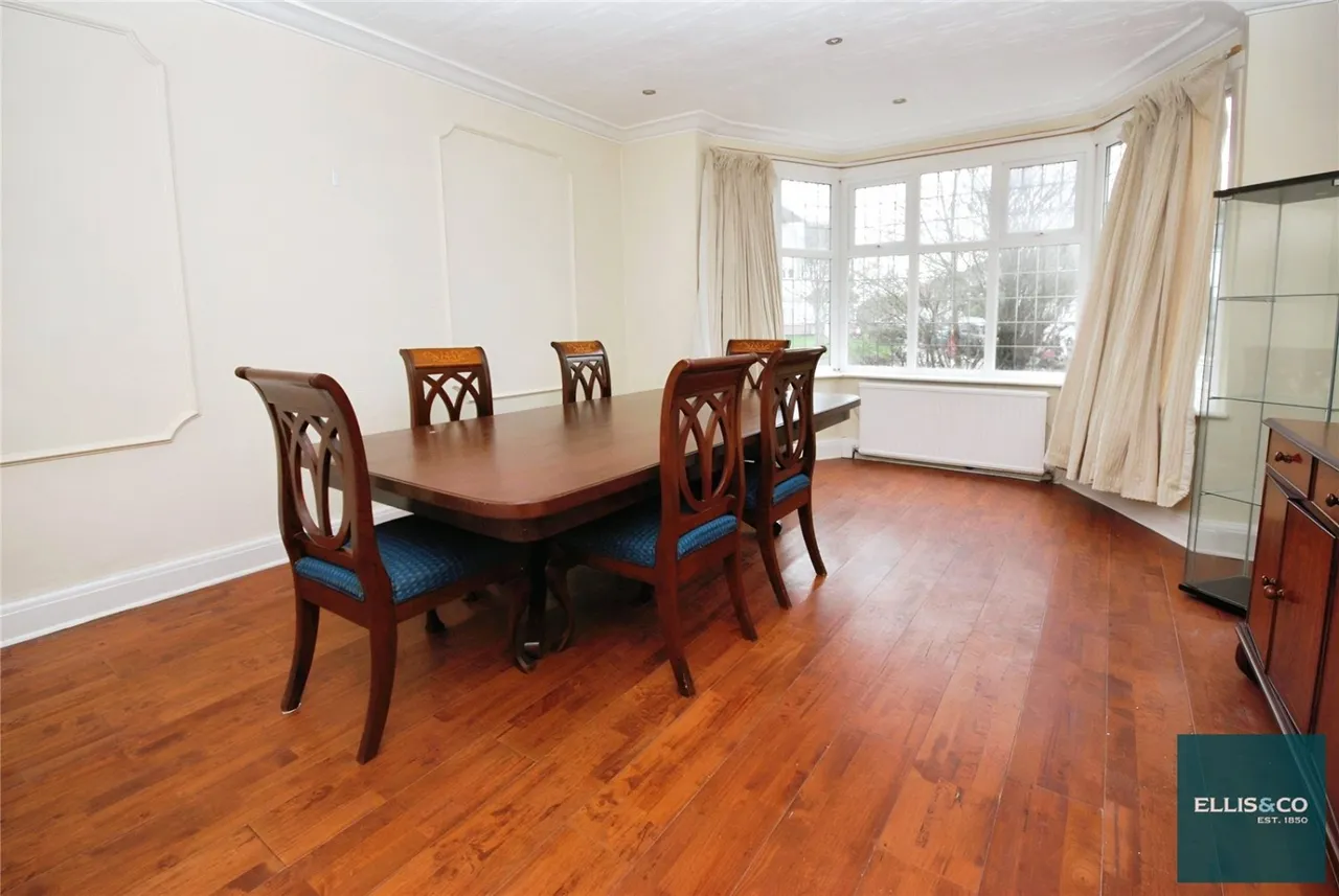 4 bed house to rent, Highfield Avenue, Golders Green, NW11
