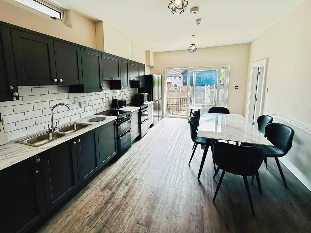 1 bed house to rent, Station Road, Burnham-on-Crouch, CM0