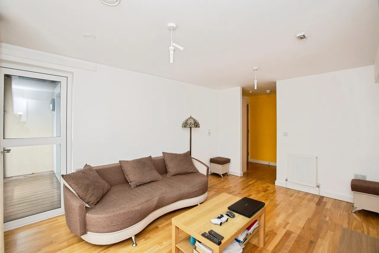 North Street, Barking, IG11, photo 6