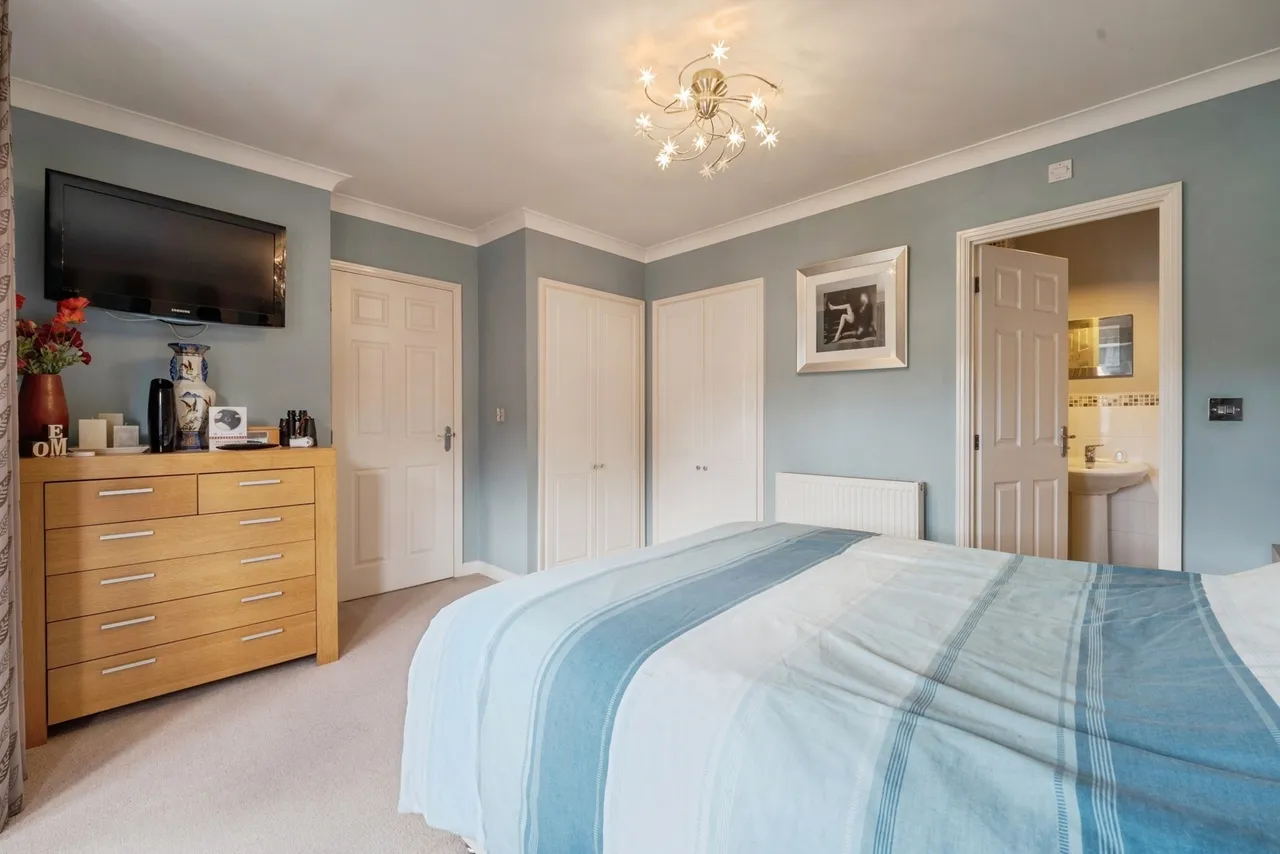 Shalemere Court, Atherton, M46, photo 17