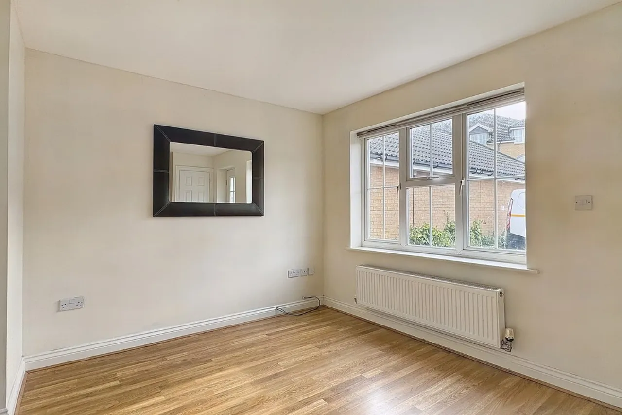 Bryony Drive, Kingsnorth, Ashford, photo 4