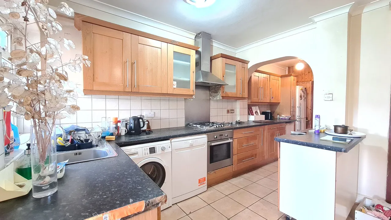 Manor Avenue, Hounslow, TW4, photo 4