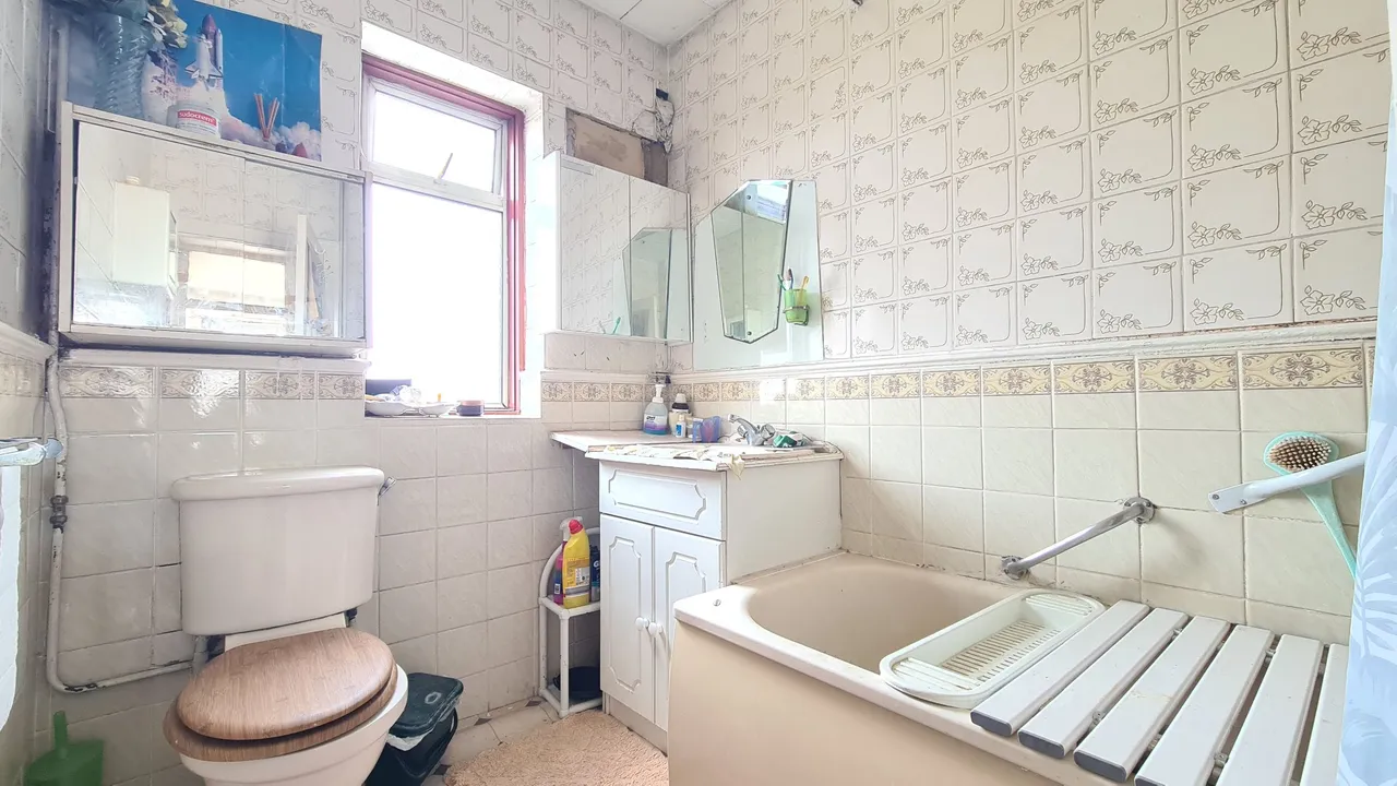 Manor Avenue, Hounslow, TW4, photo 8