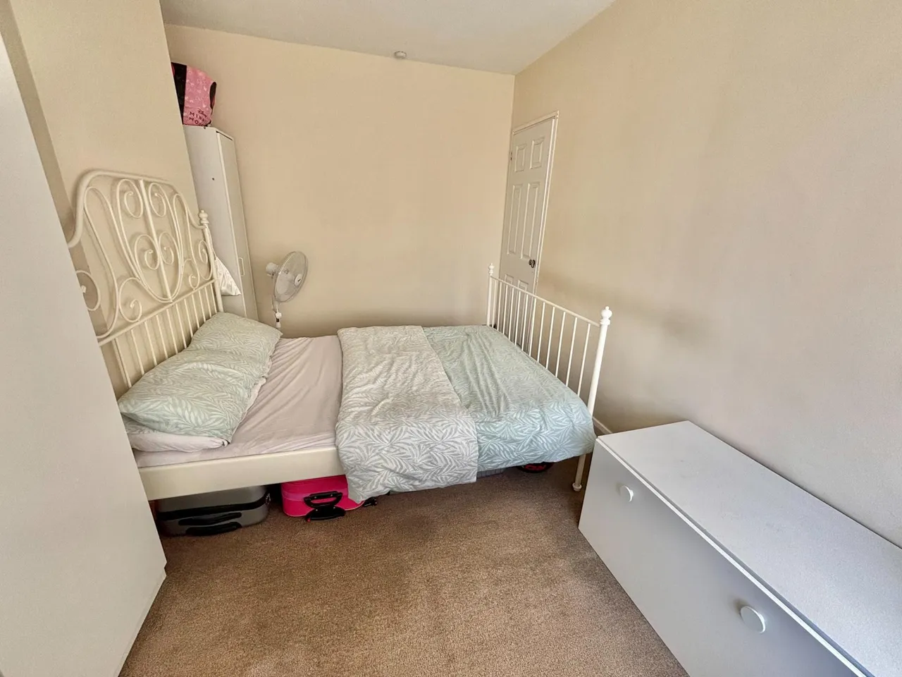 Kirby Avenue, Chadderton, OL9, photo 7