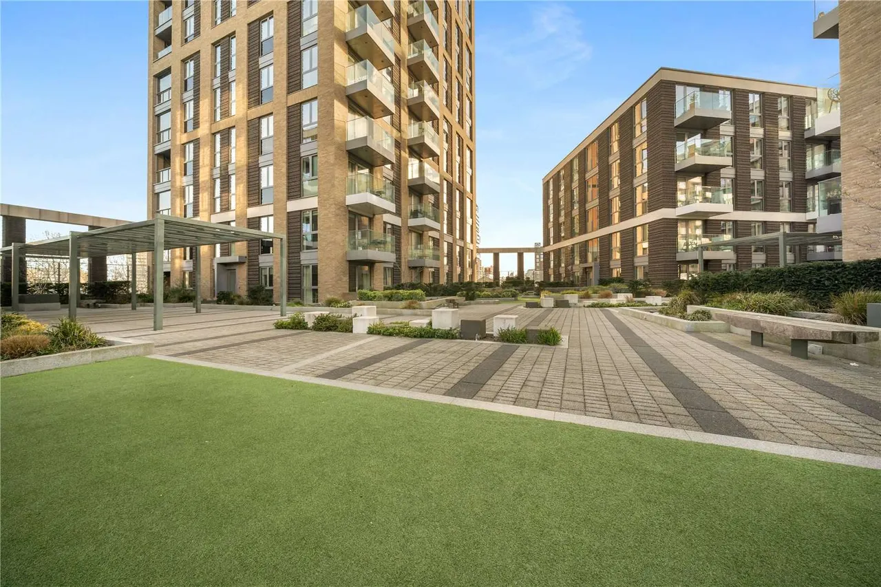 York Road, London, SW11 3GU, photo 9