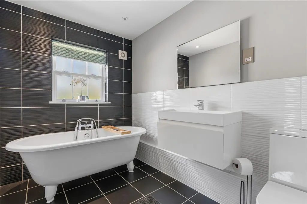 High Street, Maxey, PE6, photo 23