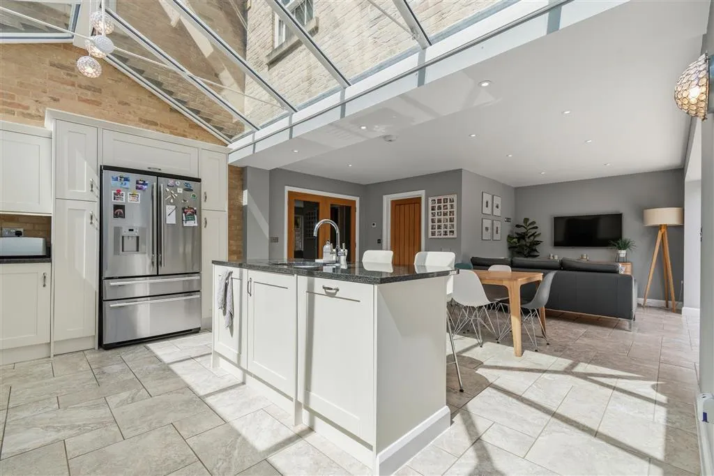 High Street, Maxey, PE6, photo 8