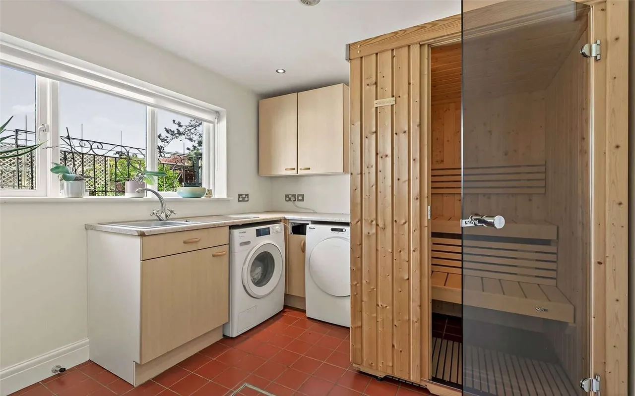Lisvane Road, Llanishen, CF14, photo 13