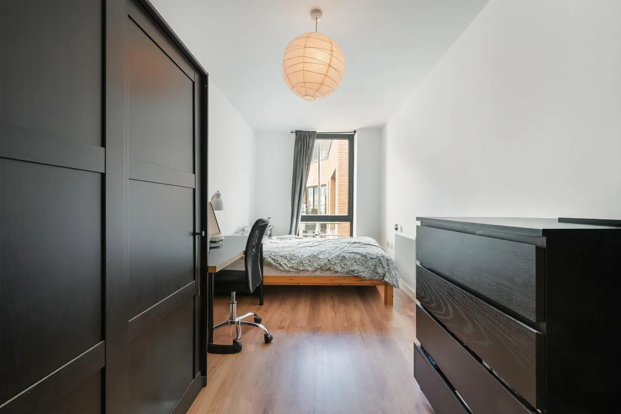 Baltic Avenue, Brentford, TW8, photo 7