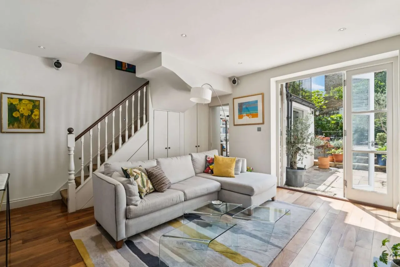 Gloucester Avenue, Primrose Hill, London, NW1 8LB, photo 3