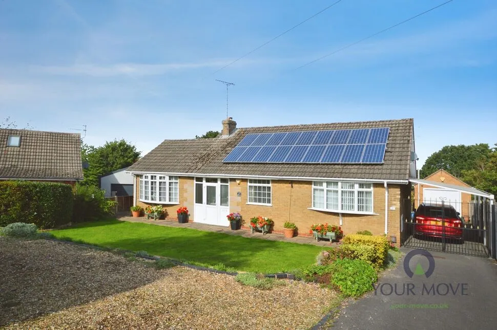3 bed house for sale, Gresley Wood Road, Church Gresley, DE11