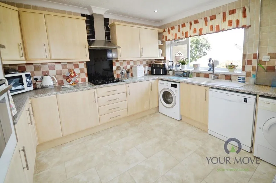 Gresley Wood Road, Church Gresley, DE11, photo 2
